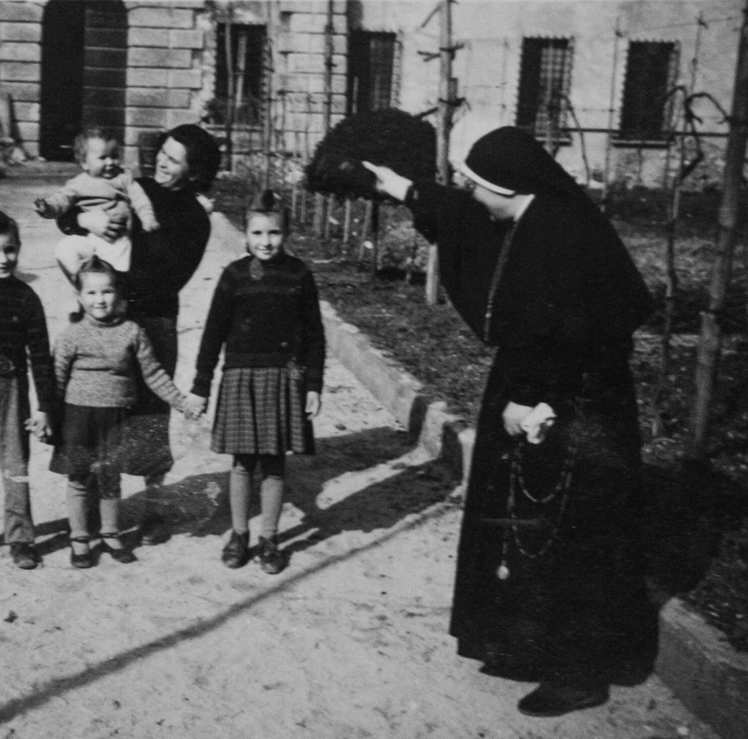 1954